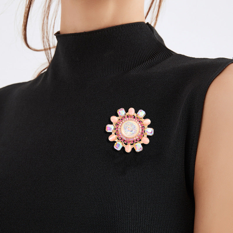 Vintage Rhinestone Circular Brooch for Women Wedding Formal Accessory