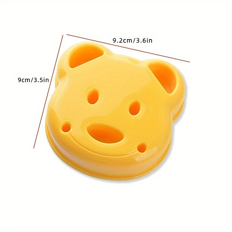 Plastic Bear-Shaped Sandwich Cutter for Creative Snacks and Breakfasts