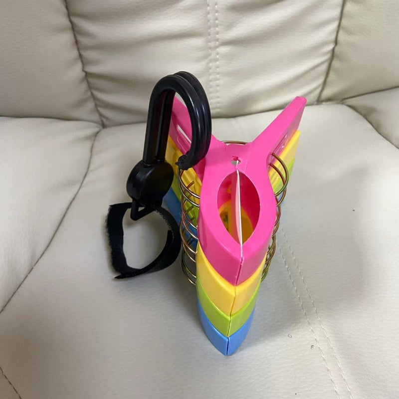 5 dona to'plami, jumladan, sumka qisqichlari, kiyimlar uchun sochiq quritish qisqichlari va paypoqlar va ichki kiyimlar uchun tutqichlar.