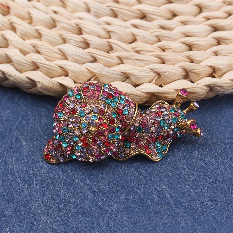 Luxury Snail Brooch Pin Multicolored Rhinestones Animal Shape Chic Accessory for Parties Travel and Daily Wear
