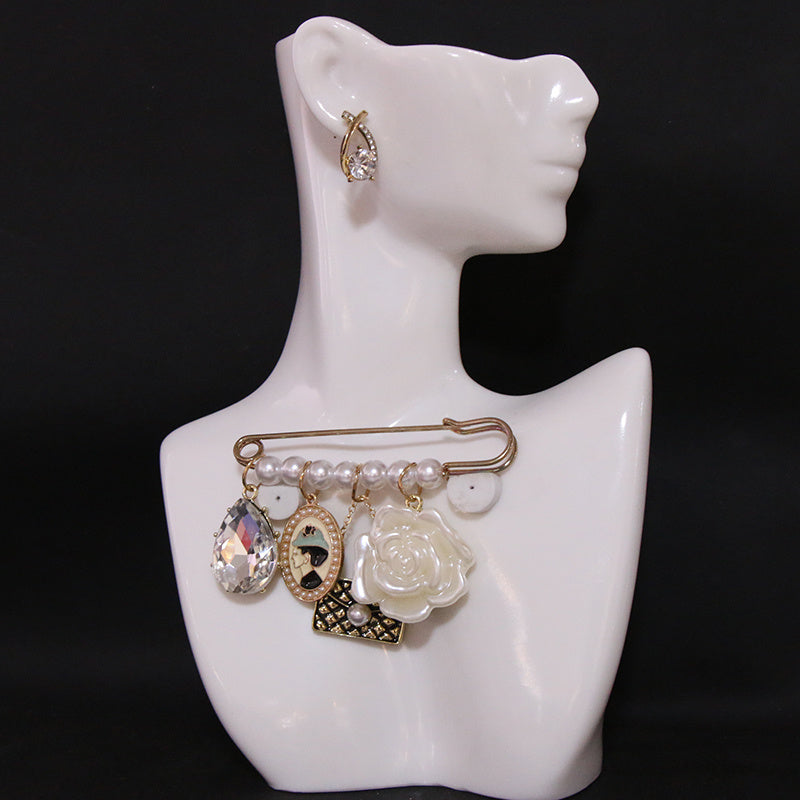 Elegant Rhinestone Brooch Pin for Coats Sweaters and Accessories