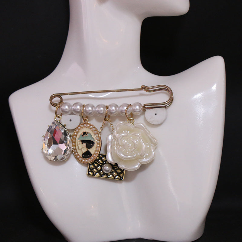 Elegant Rhinestone Brooch Pin for Coats Sweaters and Accessories