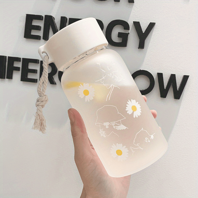 Leakproof Water Bottle with Chrysanthemum Print BPA-Free Plastic for School Outdoor Use