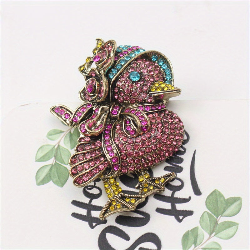 Retro-Inspired Rhinestone Duck Brooch Oversized Cartoon Animal Pin for Trendy Wardrobe