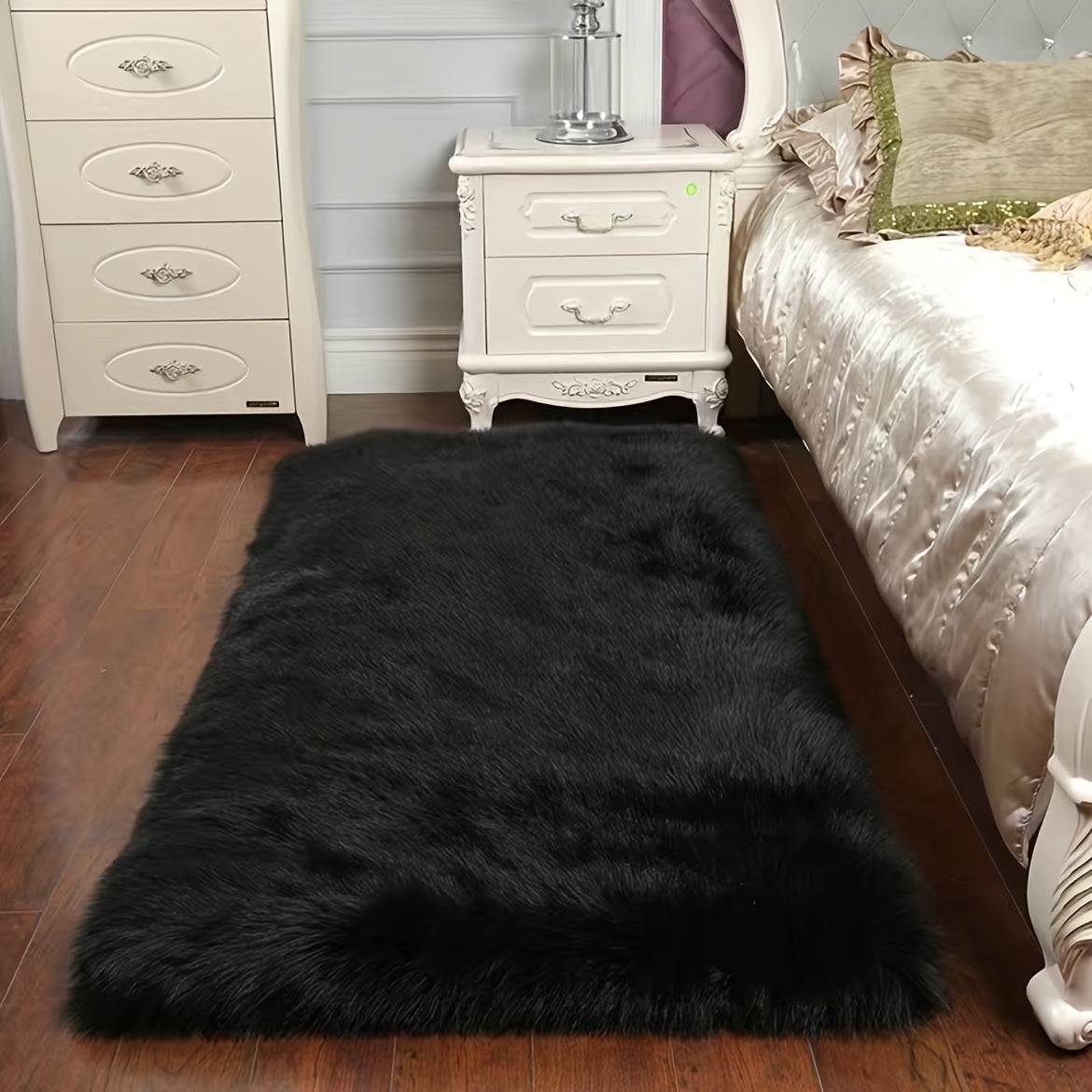 Plush Faux Fur Area Rug for Bedroom Living Room Decor Thick Soft Non-Slip