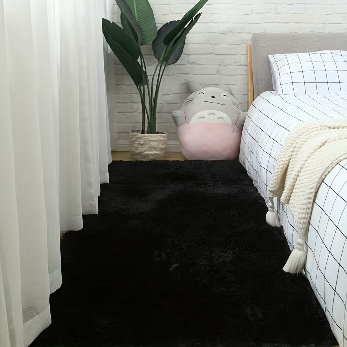 Plush Faux Fur Area Rug for Bedroom Living Room Decor Thick Soft Non-Slip