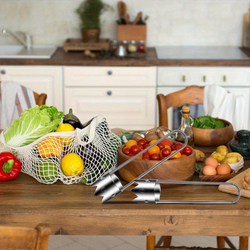 Нержавеющая сталь корер для легкой очистки и нарезки фруктов и овощей.