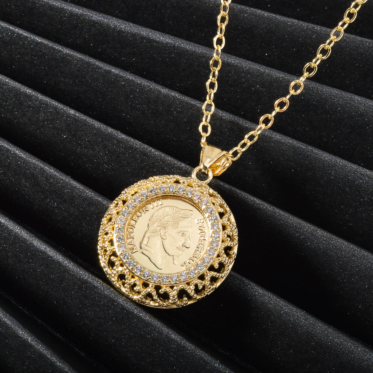 Vintage Jewelry Set with Synthetic Zirconia Hollow Design Necklace Earrings Bracelet Ring for Weddings Gifts