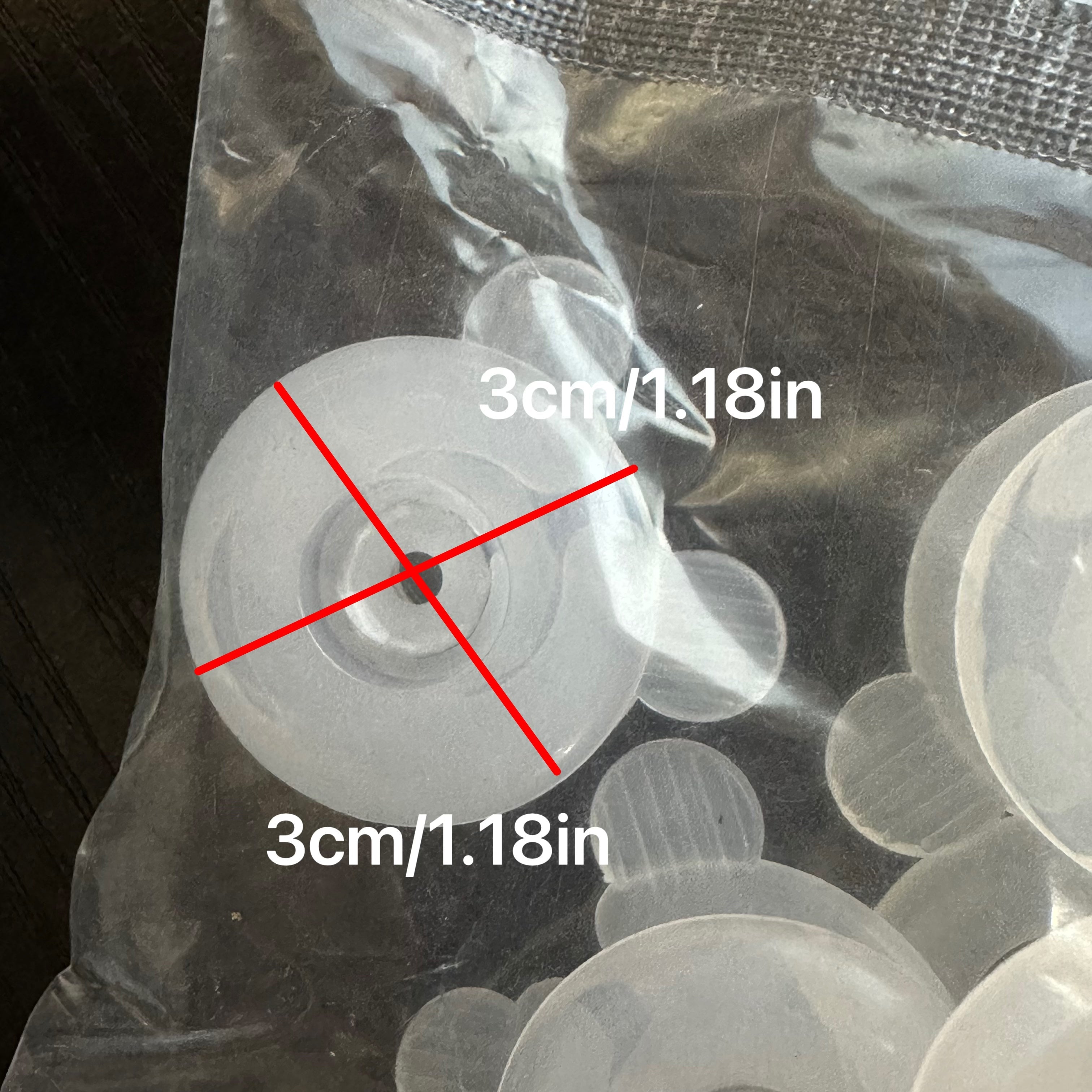 White Quilt Holder with Needle-Free Safety and Invisible Fixing Buckle for Bed Sheets