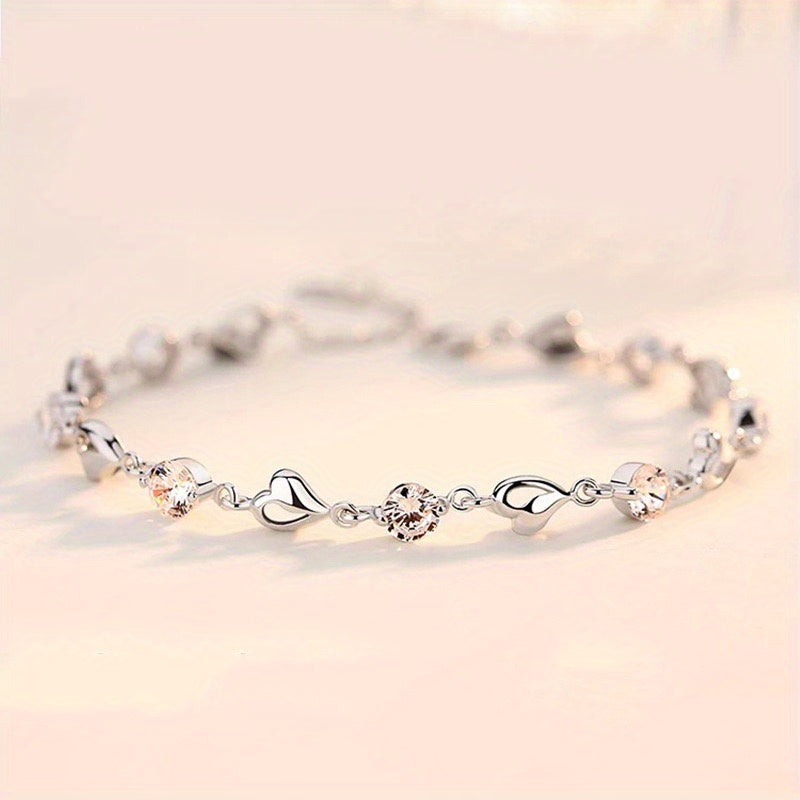 Cadena de plata de ley con colgante de corazón de zirconia cúbica para mujeres