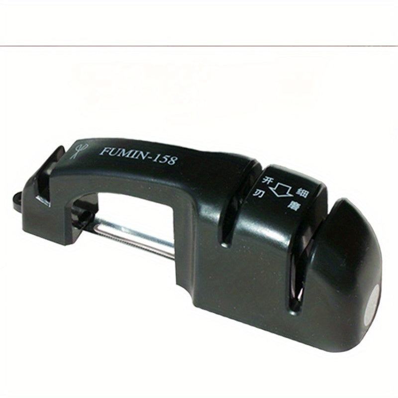 FUMIN-158 Qoʻllanma oshxona pichogʻini silliqlash qurilmasi, kundalik oshxona foydalanishi uchun olib tashlanadigan maydalash boshiga ega, bardoshli plastmassadan tayyorlangan.