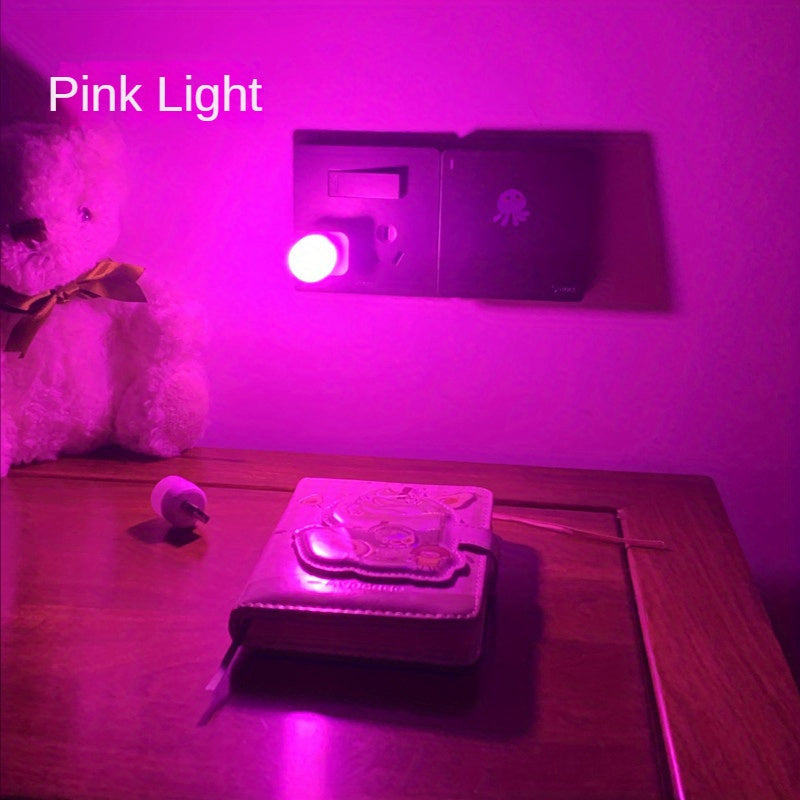 Новый портативный USB LED светильник, идеально подходящий для создания уютной атмосферы в спальне, при этом экономя энергию и обеспечивая мягкое освещение для хорошего сна. Идеально подходит в качестве подарка или декорации.