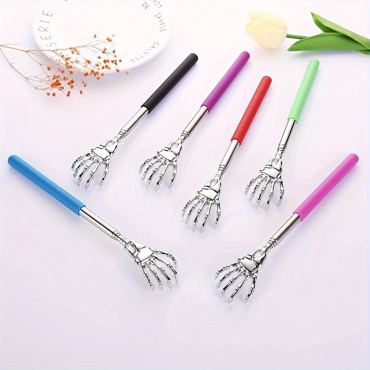 Extendable Stainless Steel Back Scratcher with Skeleton Hand Design, Adjustable Length 19.05cm to 69.85cm