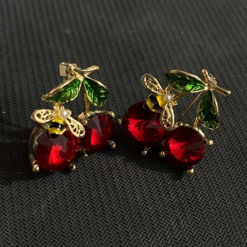 Set of 2 Alloy Brooch Pins Cherry Fruit Design Bee Leaves Fashion Accessories for Sweaters Dresses