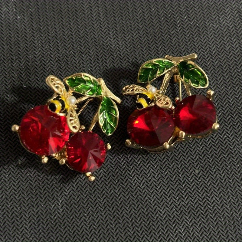 Set of 2 Alloy Brooch Pins Cherry Fruit Design Bee Leaves Fashion Accessories for Sweaters Dresses