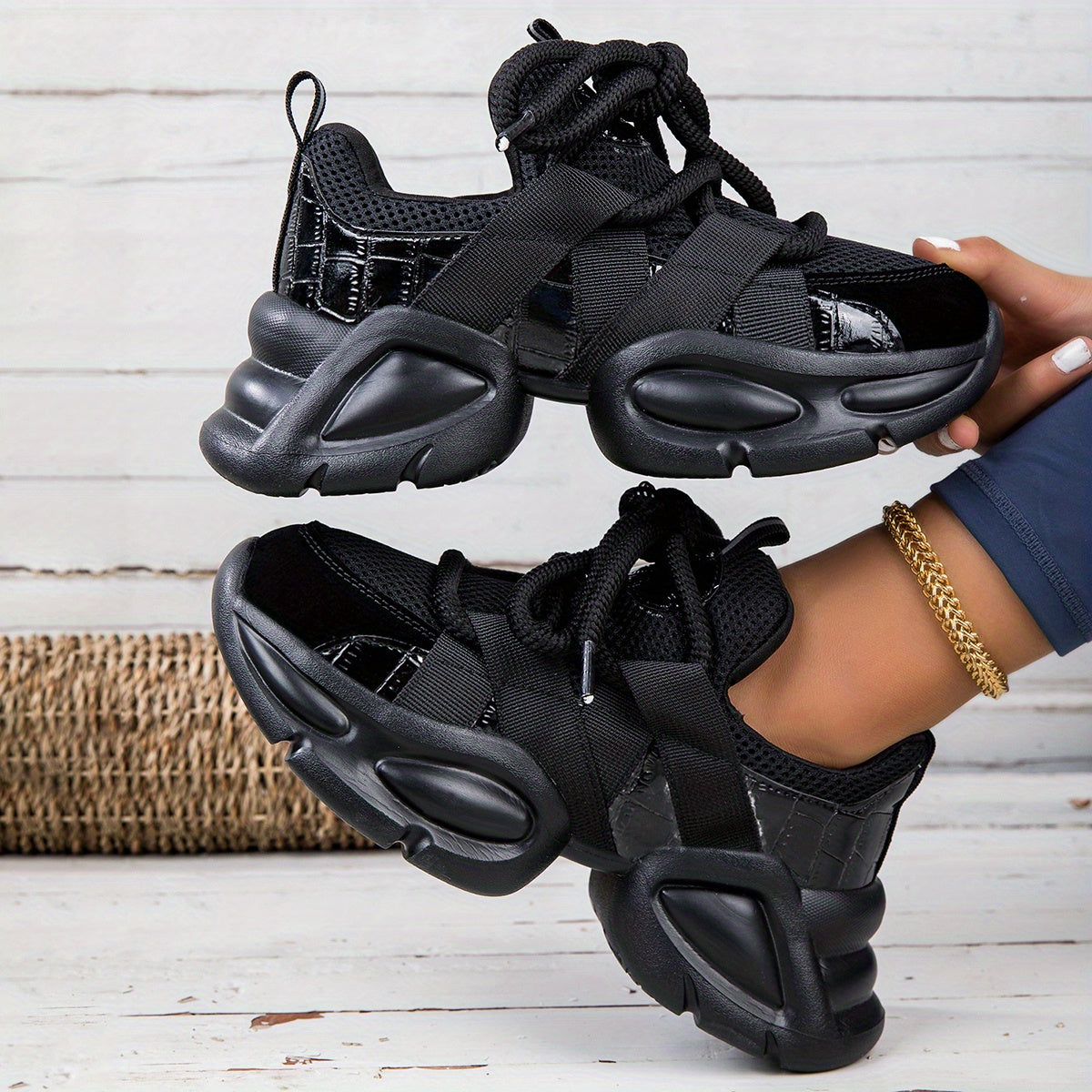 Havo o'tkazadigan tarmoqli kengaytirilgan sport poyabzali erkaklar va ayollar uchun, sirpanmaydigan, shokni yutuvchi sport poyabzali