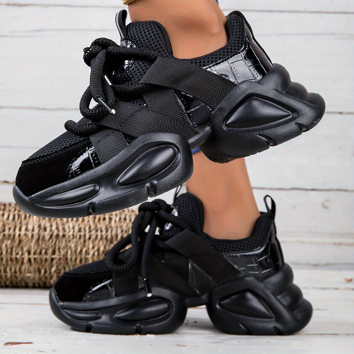 Breathable Mesh Chunky Sneakers for Men and Women Non-Slip Shock-Absorbing Athletic Shoes