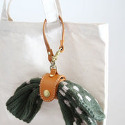 Portable Travel Scarf Clip with Hanging Rope for Gloves and Bag Storage