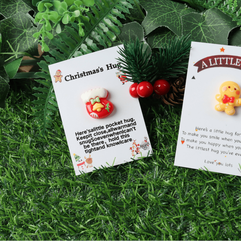 Set of 10 Christmas Gift Cards with Festive Resin Charms for Holiday Parties