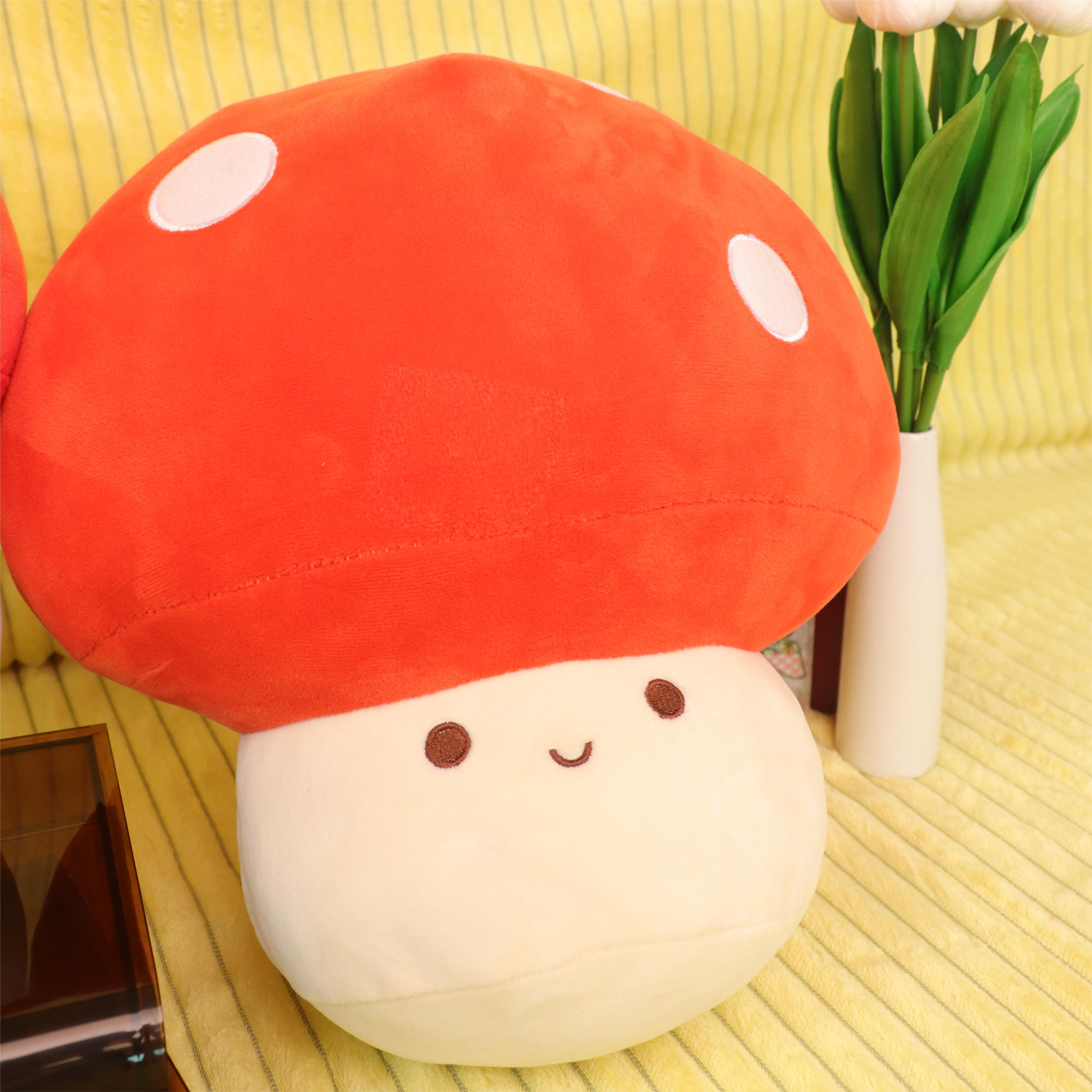 Juguete de hongo de felpa roja para niñas y niños, suave regalo de Navidad y cumpleaños