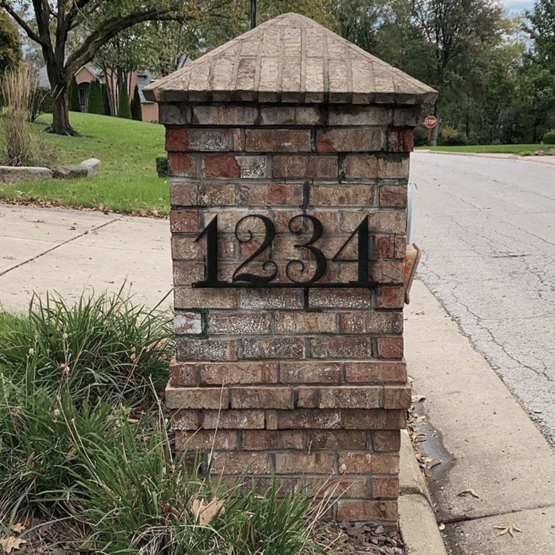 Shaxsiylashtirilgan Temir Manzil Plaketi - Vintage Metall Uy Raqami Belgisi. Uyga ko'chish va To'y sovg'alari uchun mukammal! Qora rangda tashqi devorga o'rnatiladigan san'at.