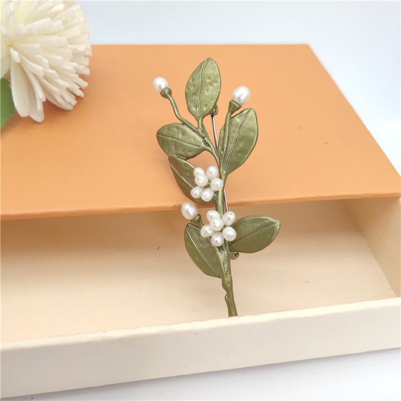 Women's Floral Brooch Pin with Myrtle Flower Branch Design for Romantic Gift