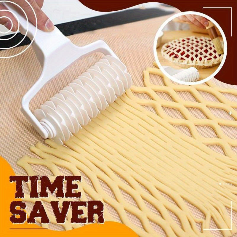 Plastic Pizza Dough Cutter with Lattice Roller Wheel Baking Tool for Pies