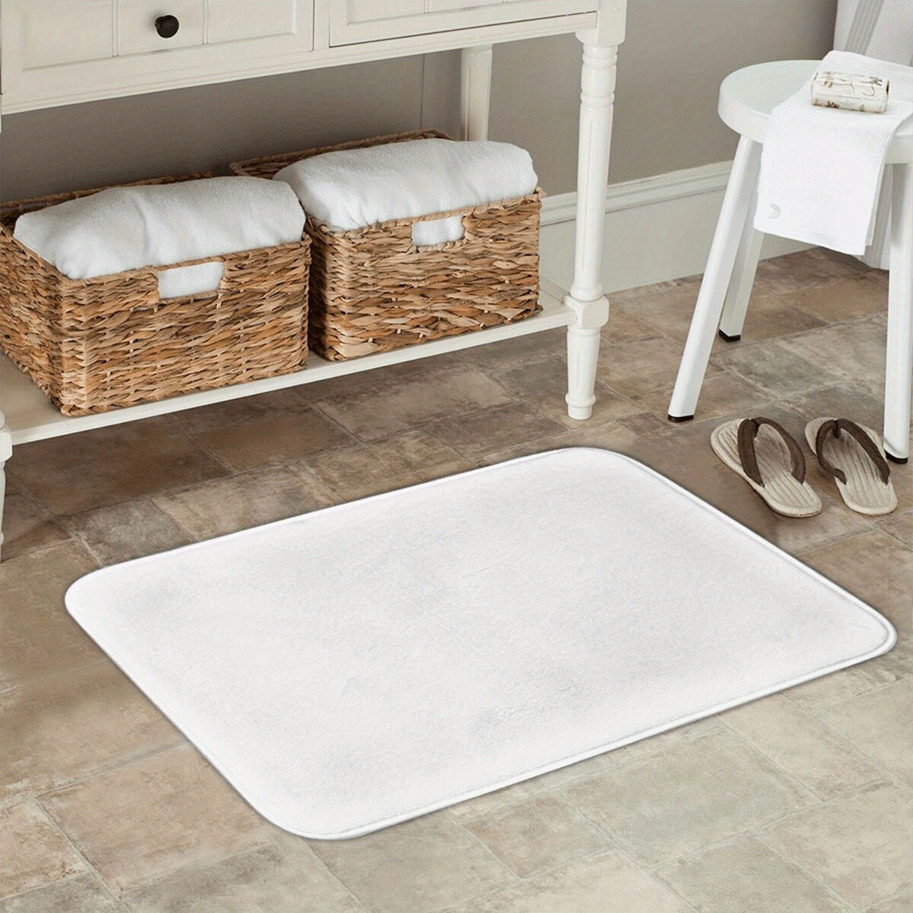 "Mr. Worldwide Live Laugh Love" Qaytmas Slipsiz Kirish Gilami - Qizil fon va yurak aksentlari bilan to‘g‘ri to‘rtburchakli Polyester Xush kelibsiz Gilami, Ilhomlantiruvchi Dizayn, Yashash xonasi, Yotoqxona Dekori uchun Mashinada Yuvish mumkin