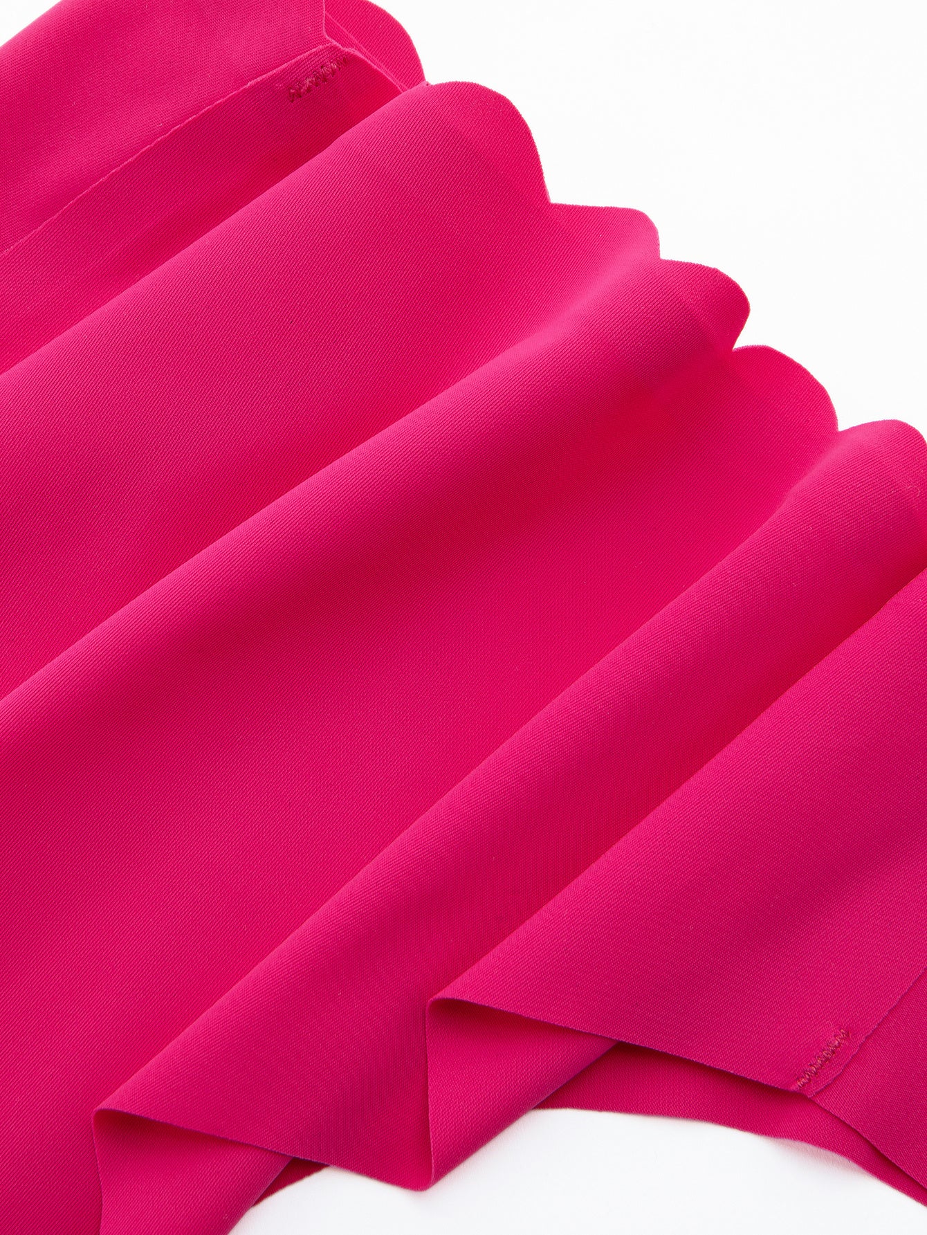 Set of 6 Women's Low-Rise Thong Panties with Heart Design and Seamless Wave Edge