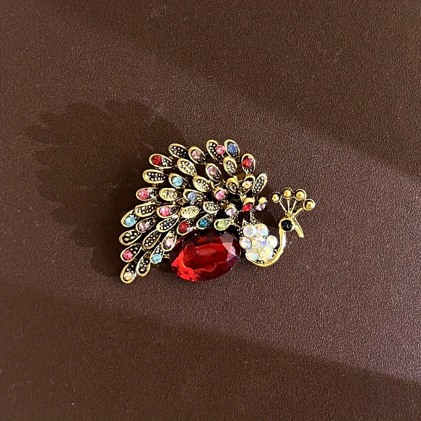 Vintage Peacock Brooch for Women Rhinestone Floral Bow Lapel Pin Jewelry