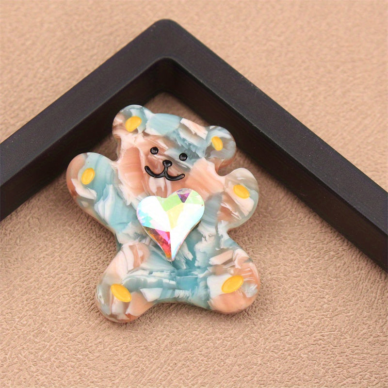 Acrylic Bear Brooch with Heart Gem, Animal Design, Stylish Clothing Accessory