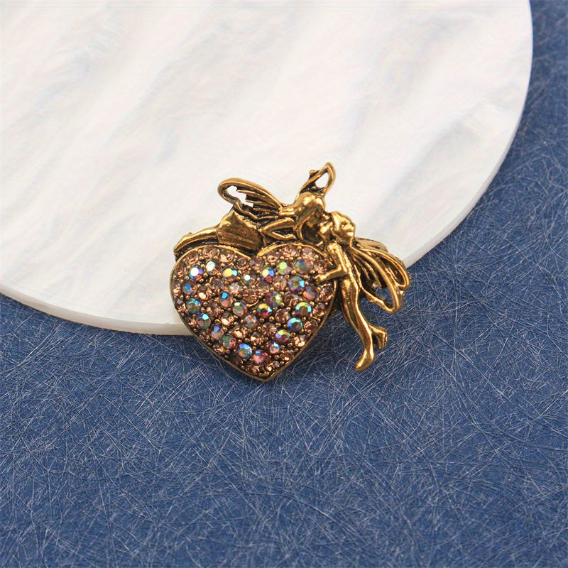 Брошь Ангел Купидон с сердцем из страз, милый новогодний значок для аксессуаров на пальто