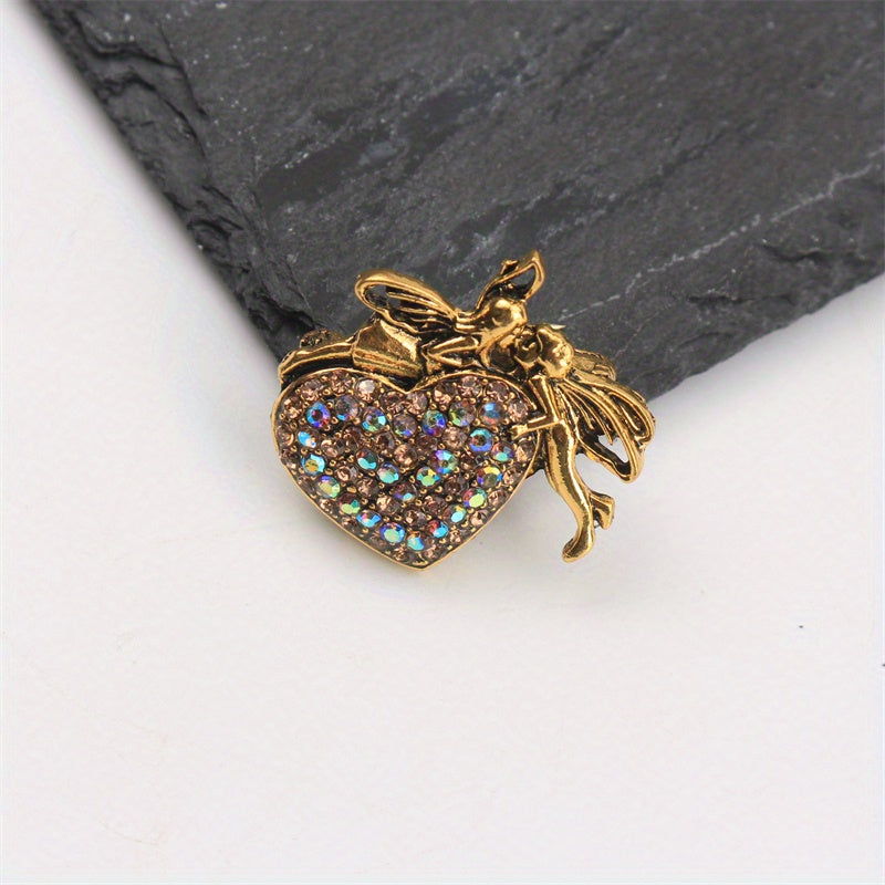 Брошь Ангел Купидон с сердцем из страз, милый новогодний значок для аксессуаров на пальто