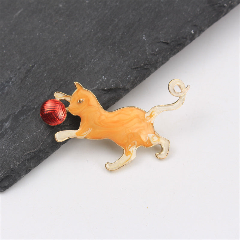Enamel Cat Brooch Pin Cartoon Design for Coats and Cardigans Cat Lover Accessory