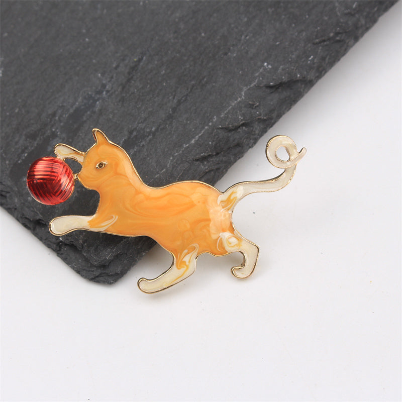 Enamel Cat Brooch Pin Cartoon Design for Coats and Cardigans Cat Lover Accessory