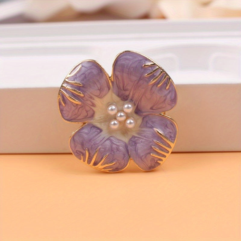 Broche de flor estilo antiguo con esmalte lavanda y cristales