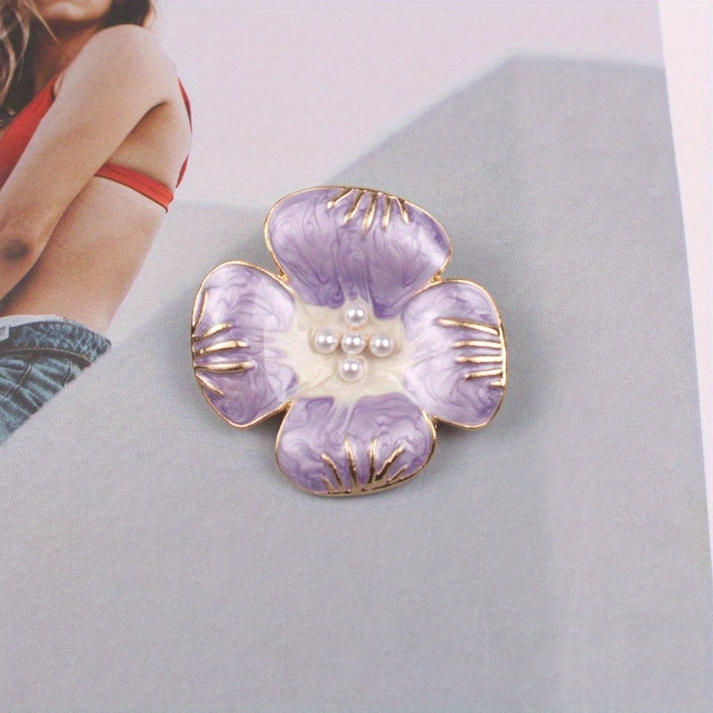 Broche de flor estilo antiguo con esmalte lavanda y cristales