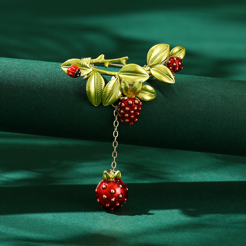 Retro Raspberry Brooch Alloy Plant Fruit Pin for Jackets and Tops