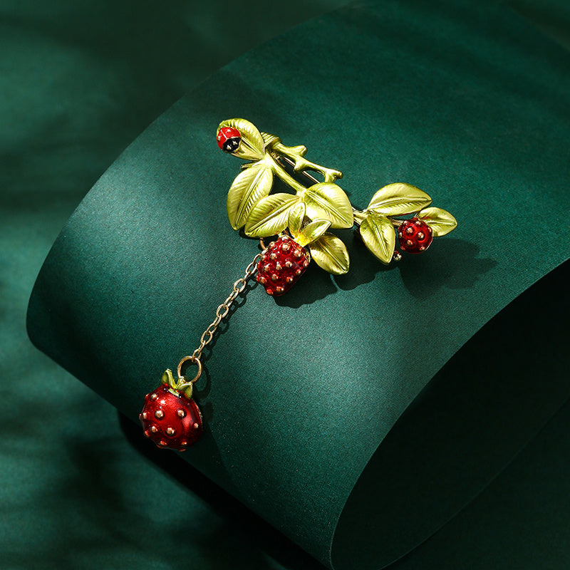 Retro Raspberry Brooch Alloy Plant Fruit Pin for Jackets and Tops