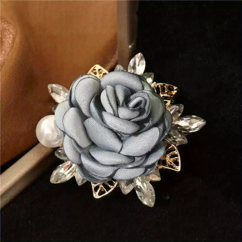 Women's Floral Brooch Japanese Korean Fashion Elegant Chest Accessory for Autumn