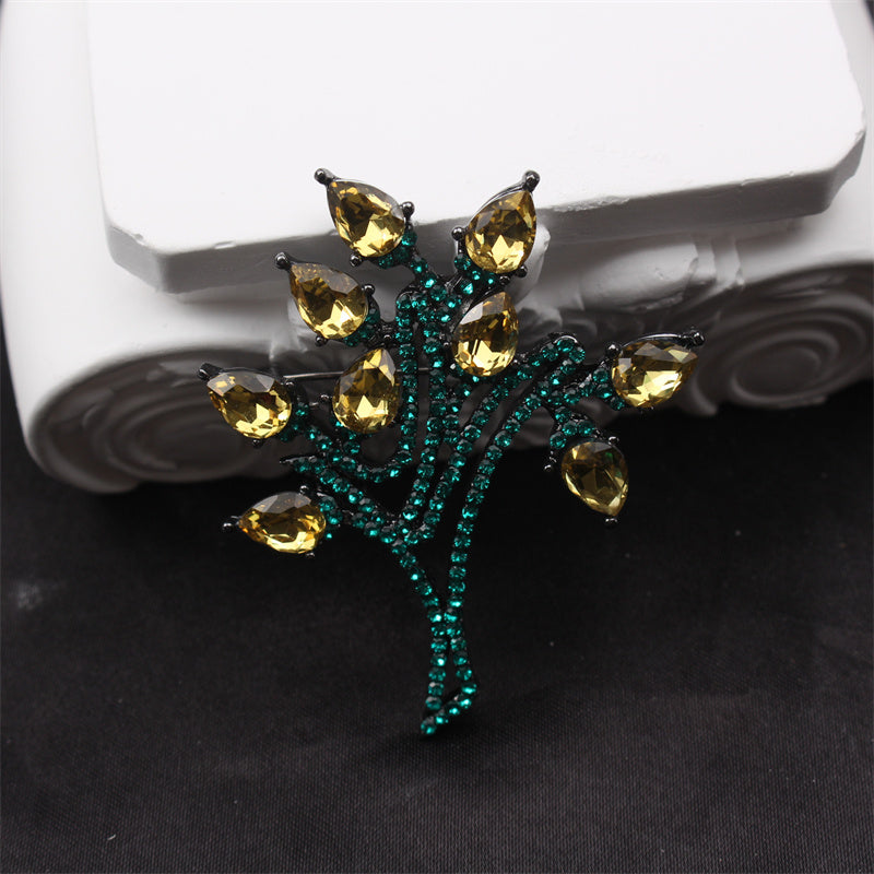 Стильная кристальная брошь - современный дизайн зеленой листвы, уникальная причудливая булавка для женщин
