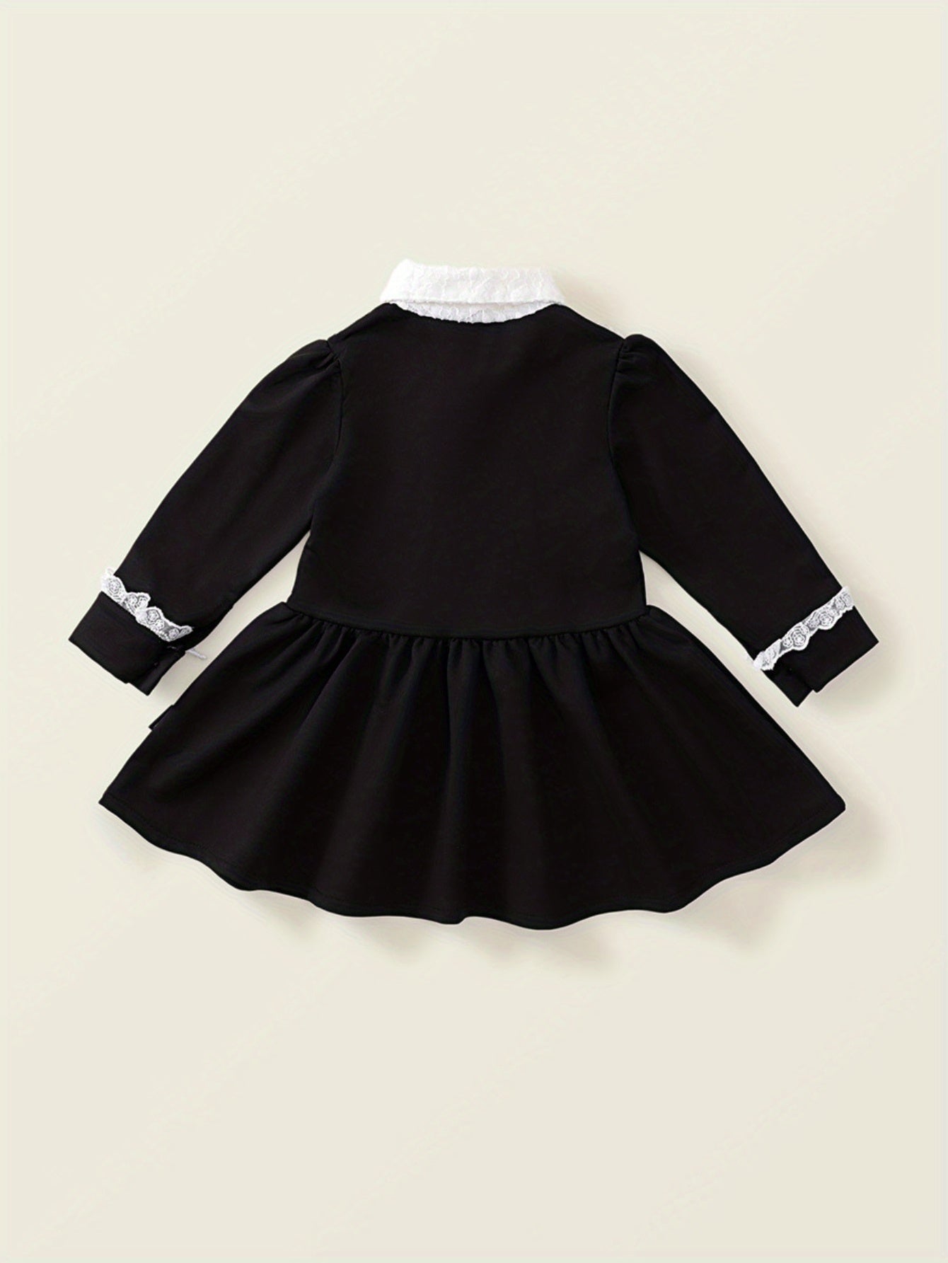 Qizlar uchun uzun yengli va dantel kamari bilan bezatilgan, vintage uslubidagi shohzoda ko'ylagi, kuz/qish uchun ideal, polyesterdan tayyorlangan.