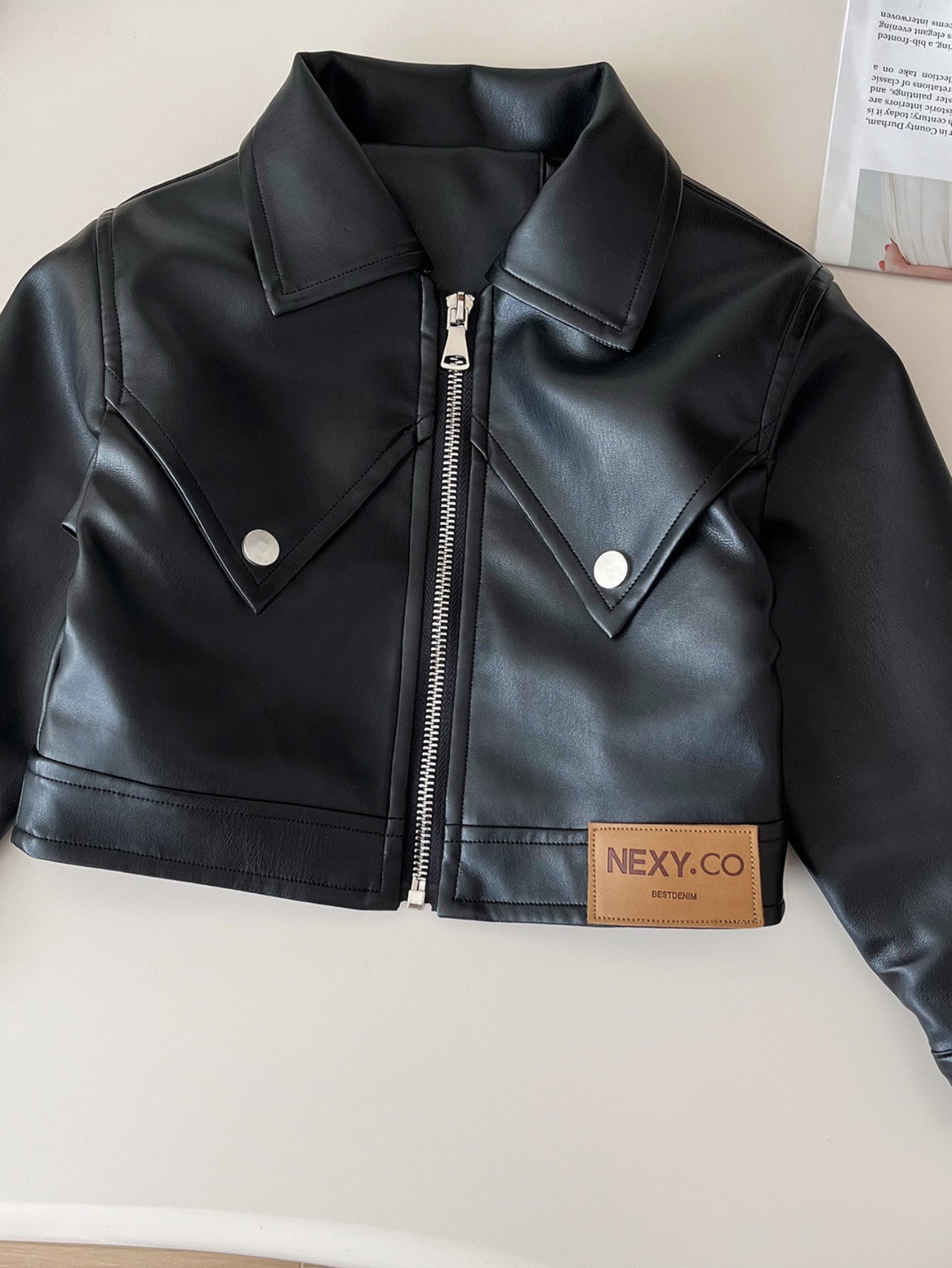 Детский комплект: кожаная куртка и плиссенная юбка для девочек на весну и осень, однотонный цвет, без растяжения, тканый материал