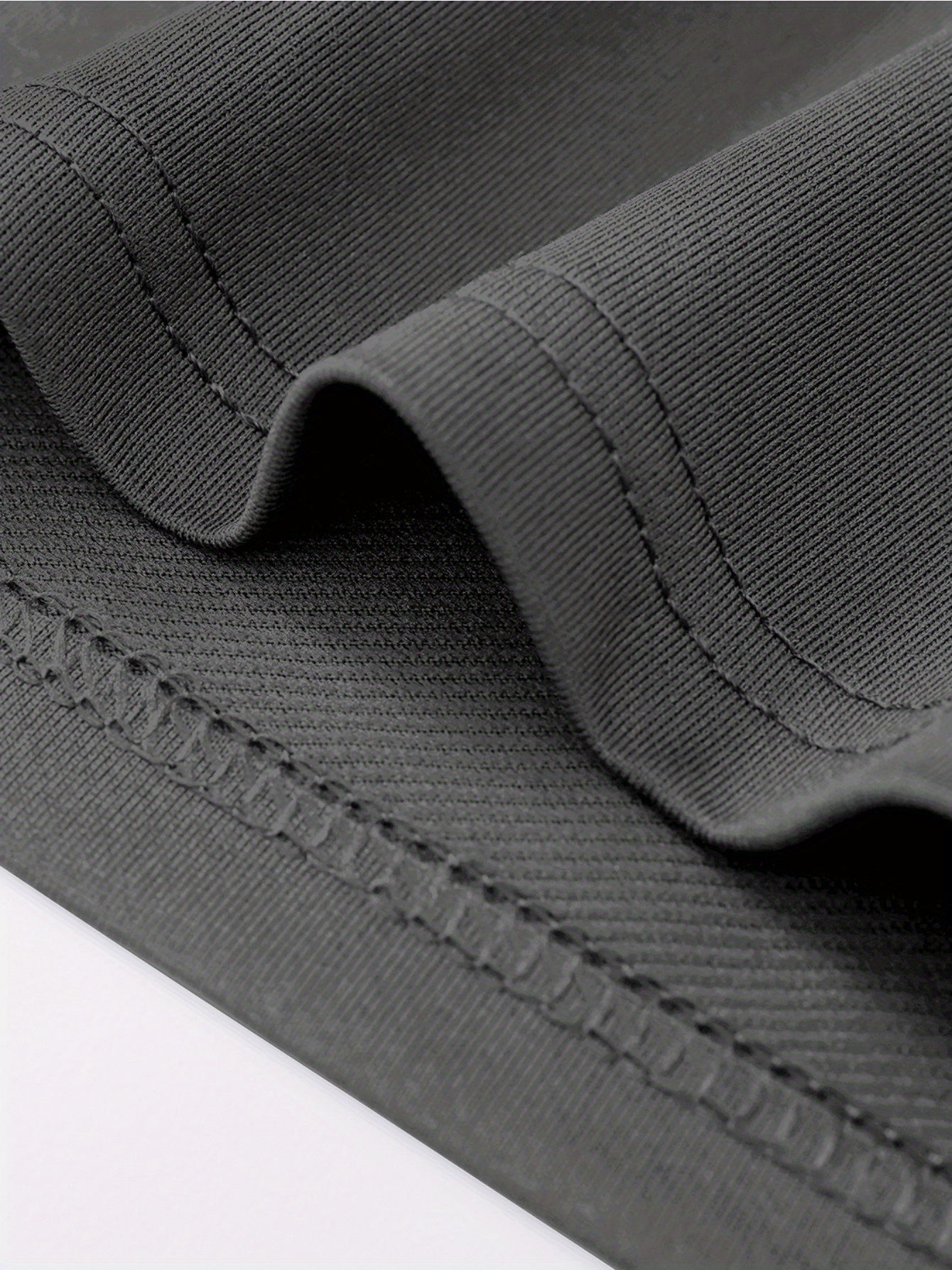 "Chikago, AQSh" printli erkaklar futbolkasi 100% polyester to'qima matodan tayyorlangan. U ozgina cho'ziladigan, oddiy mos keladigan va geometrik naqshli tasodifiy crew neck futbolka. Qulay, elastik va ideal.