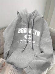 'BROOKLYN 1989 FREEDOM CITY Print Erkaklar uchun Chiroyli Qopqoqi va Keng Kengashli Cho'ntagi bilan Uzun Yengli Xuddi Sweatshirt Har kuni Kiymoq Uchun.'