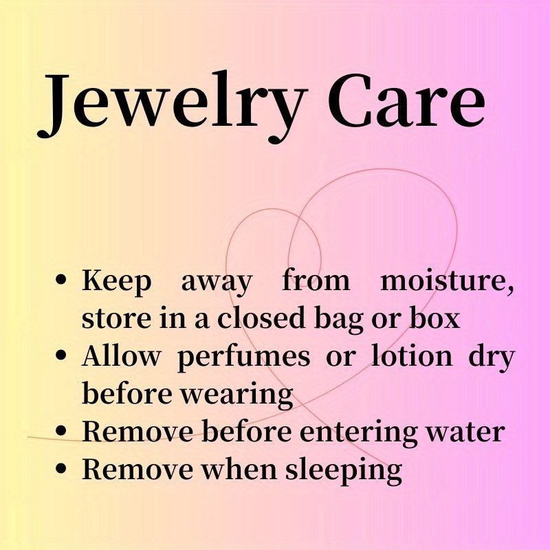 Ushbu nafis vintage uzuk 4 karatlik Moissanite tosh bilan 925 kumushda o'rnatilgan. Oddiy, lekin hashamatli dizayni uni ayollarning to'y yoki nikoh uzugi uchun mukammal tanlovga aylantiradi. Uning porloq va jozibali uslubi aristokratik uslubni ifodalaydi.