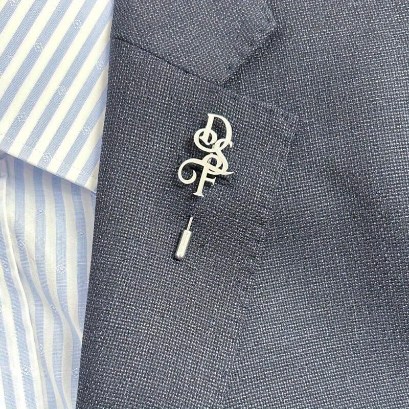 Personalized Custom Name Brooch Lapel Pin for Grooms Men Unisex Gift for Men Fathers Couples Halloween Weddings Christmas Thanksgiving