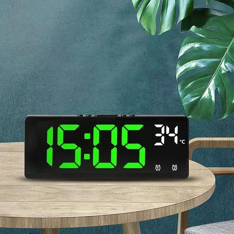 Large Screen USB Powered Digital Alarm Clock with Multiple Alarms and Date Display
