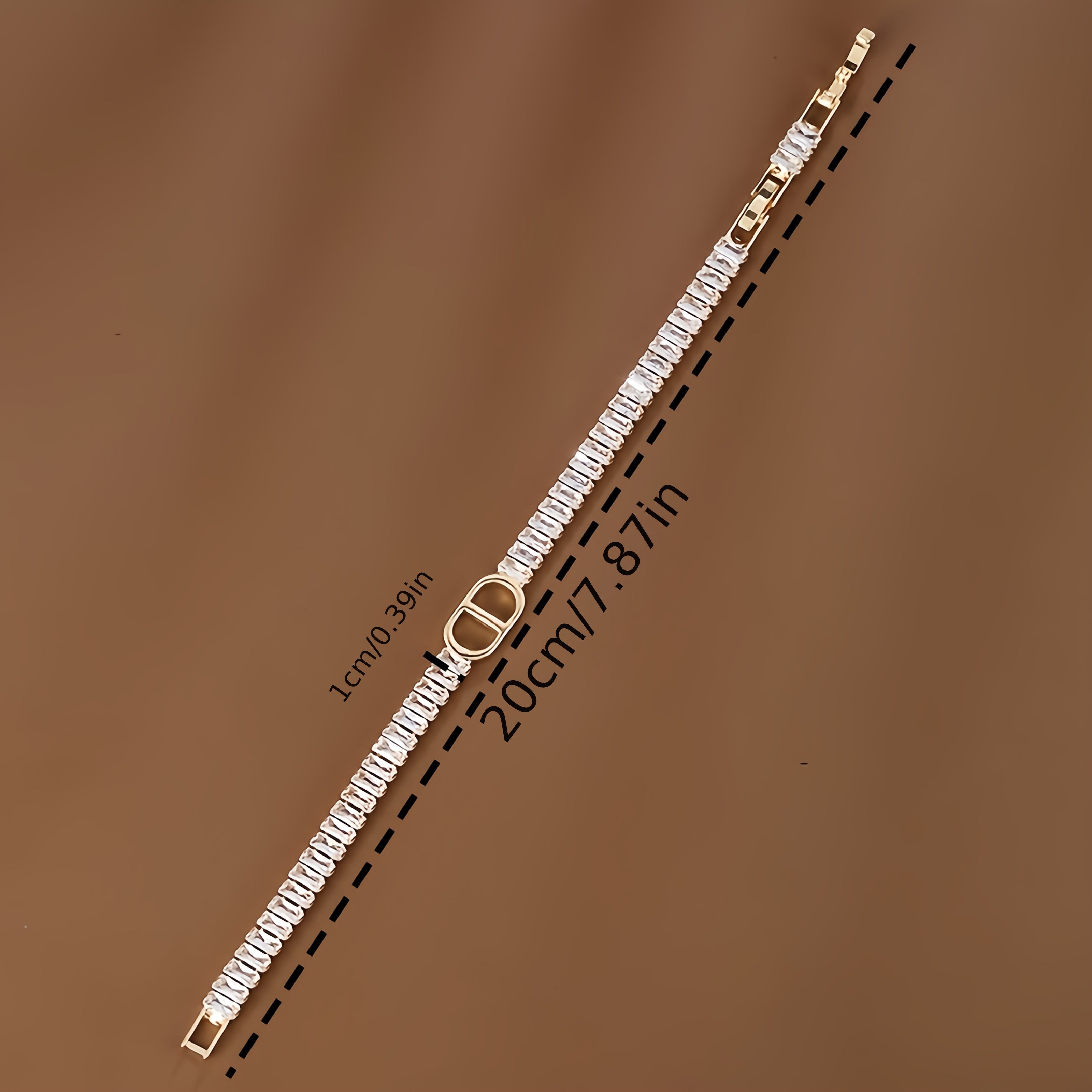 Zamonaviy Koreys uslubidagi bilaguzuk, yoqimli cho'chqa burunli qopqoq bilan, sintetik rhinestone va misdan tayyorlangan, partiyalar uchun mukammal, ideal Sevishganlar kuni sovg'asi, har qanday holat uchun mos zargarlik.