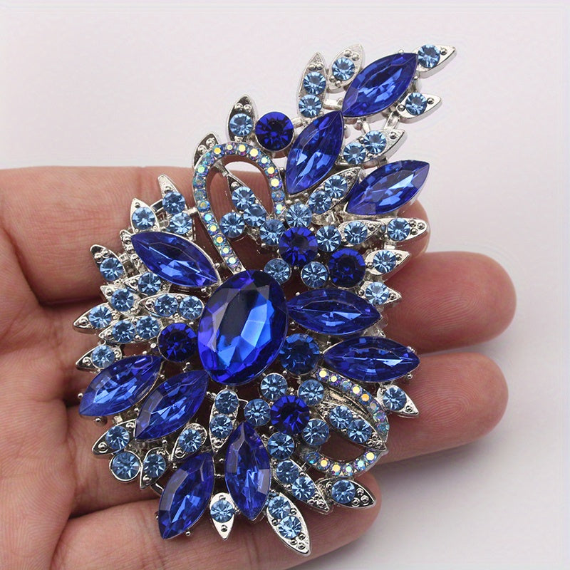 Retro Rhinestone Brooch Pin for Women and Girls Stylish Beach Accessory Autumn Winter Gift